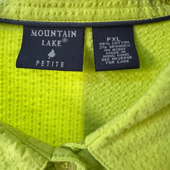 Mountain Lake PXL Chartreuse Seersucker s/s button front collared women’s shirt - Picture 2 of 10